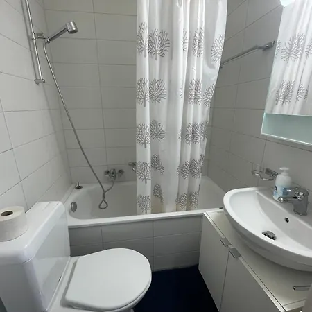 Beautiful Studio 2 Minutes From Lausanne Train Station Exterior photo